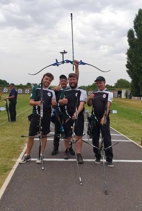L’équipe de tir à l’arc homme de Laigné tirera en division national 2 l’année prochaine !!!